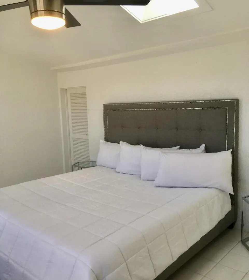 Nazareth Beach Townhouse 0*,  איי הבתולה של ארצות הברית